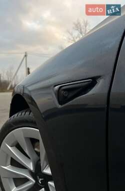 Седан Tesla Model 3 2022 в Виноградові