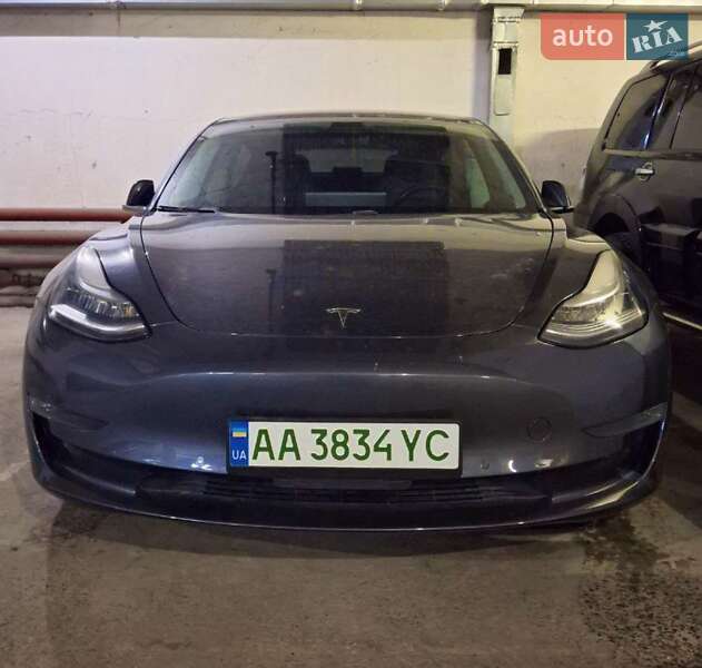 Tesla Model 3 2019