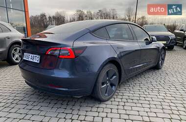 Седан Tesla Model 3 2021 в Львові