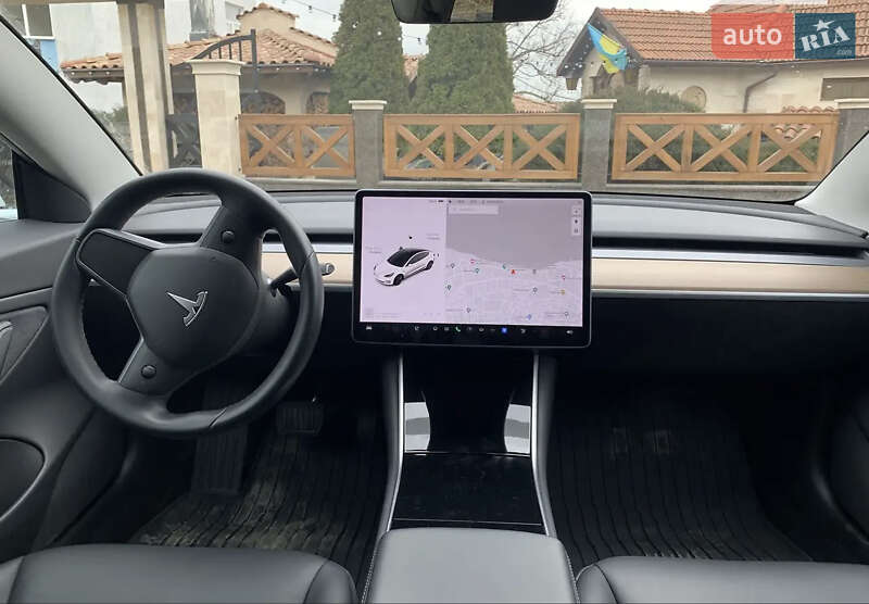 Седан Tesla Model 3 2019 в Одессе