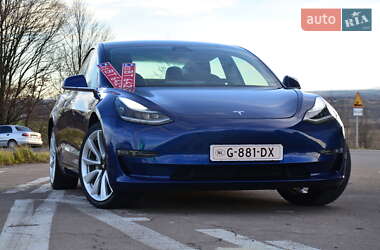 Седан Tesla Model 3 2019 в Трускавце