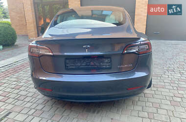 Седан Tesla Model 3 2018 в 