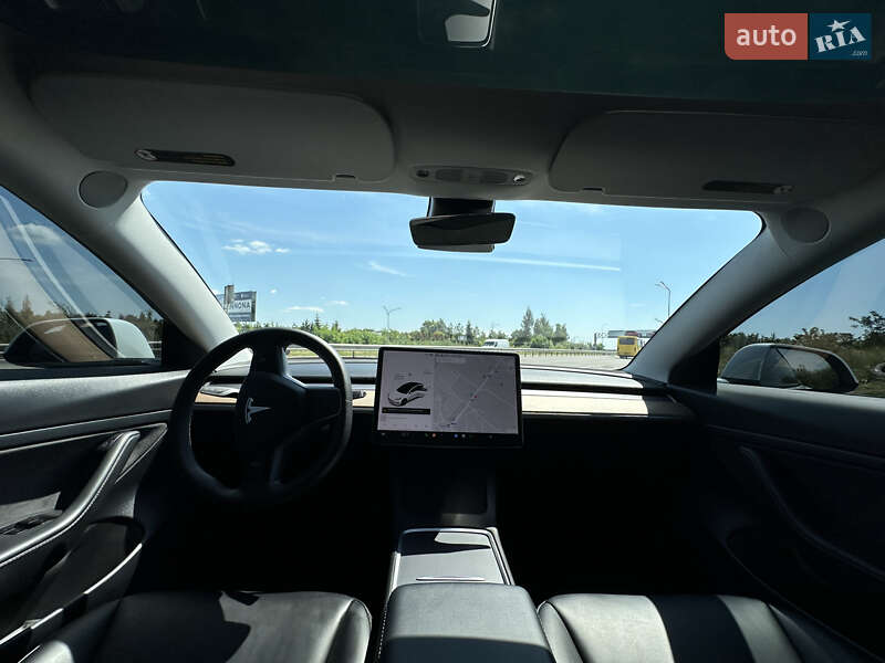 Седан Tesla Model 3 2021 в Львове фото 11 Седан Tesla Model 3 2021 в Львове