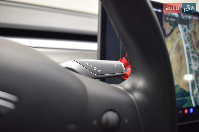 Седан Tesla Model 3 2019 в Ужгороді