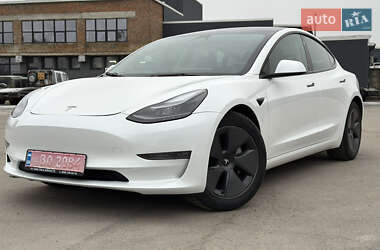 Седан Tesla Model 3 2023 в 