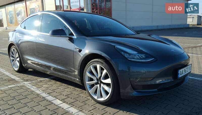 Tesla Model 3 2018
