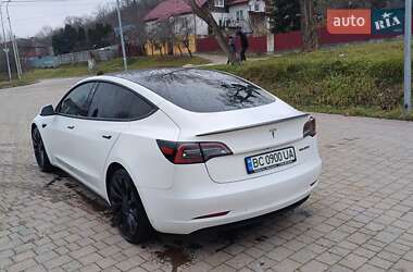 Седан Tesla Model 3 2023 в Миколаєві