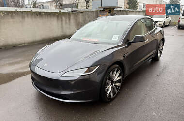 Седан Tesla Model 3 2024 в Луцьку