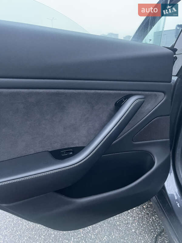 Седан Tesla Model 3 2018 в Киеве фото 9 Седан Tesla Model 3 2018 в Киеве