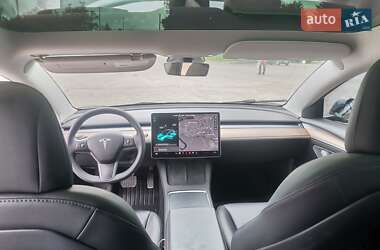 Седан Tesla Model 3 2023 в Вінниці