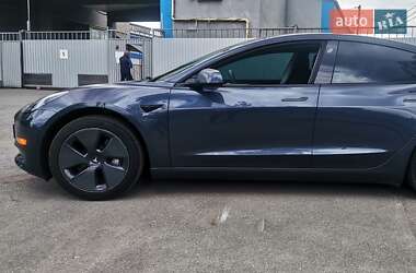 Седан Tesla Model 3 2023 в Вінниці