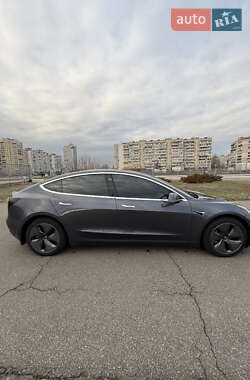 Седан Tesla Model 3 2019 в Киеве