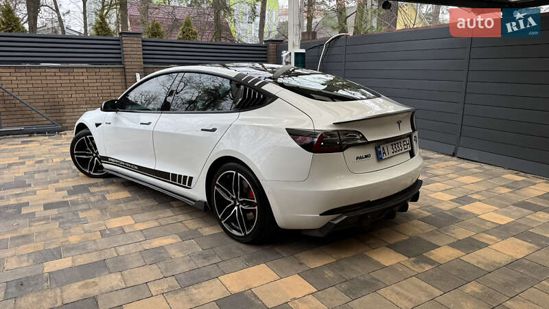Седан Tesla Model 3 2019 в Ирпене