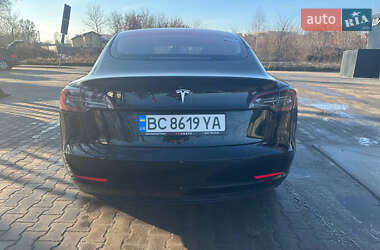Седан Tesla Model 3 2018 в Львове