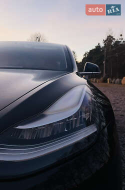 Седан Tesla Model 3 2018 в 