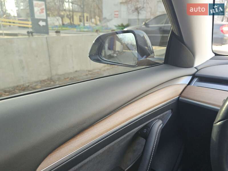 Седан Tesla Model 3 2018 в Днепре