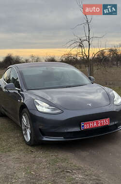 Седан Tesla Model 3 2019 в Луцке