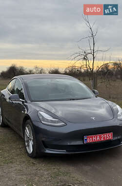 Седан Tesla Model 3 2019 в Луцке