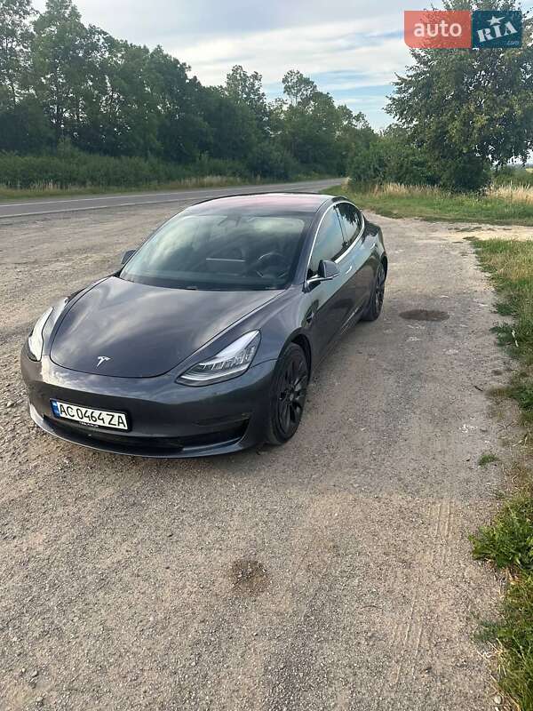 Tesla Model 3 2018 Tesla Model 3 2018