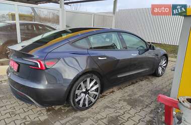 Седан Tesla Model 3 2024 в Луцке