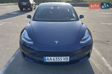 Седан Tesla Model 3 2022 в Києві