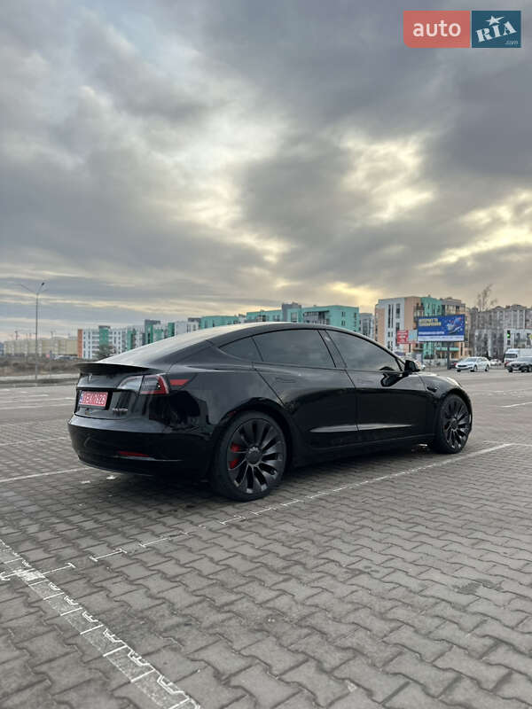 Седан Tesla Model 3 2021 в Софіївській Борщагівці