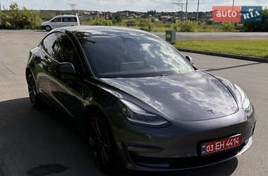 Седан Tesla Model 3 2019 в 