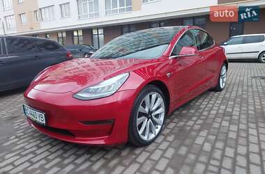 Седан Tesla Model 3 2018 в Львові