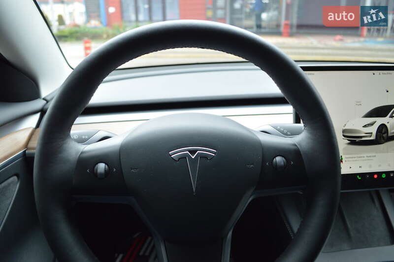Седан Tesla Model 3 2022 в Львові фото 17 Седан Tesla Model 3 2022 в Львові