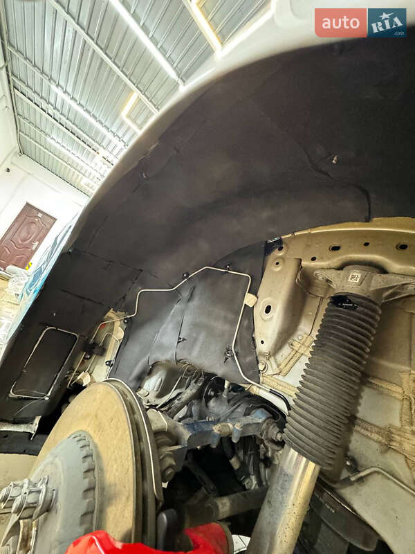 Седан Tesla Model 3 2019 в Киеве