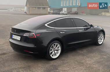 Седан Tesla Model 3 2018 в Тульчині