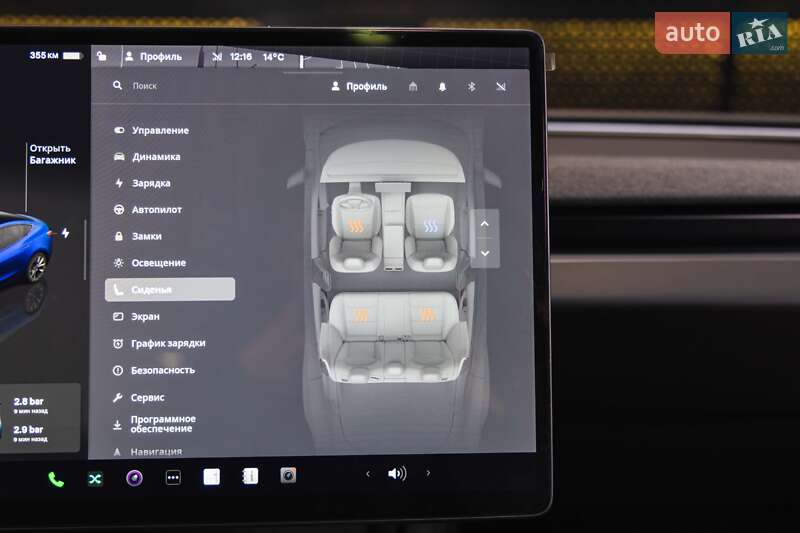 Седан Tesla Model 3 2024 в Луцьку