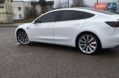 Седан Tesla Model 3 2019 в Дрогобичі