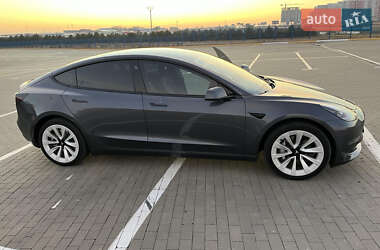 Седан Tesla Model 3 2022 в Одессе