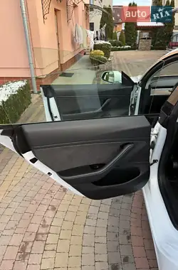 Tesla Model 3 2018