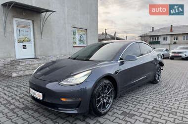 Седан Tesla Model 3 2018 в Луцьку