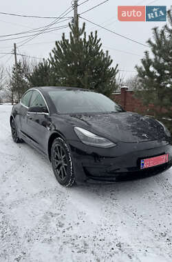 Седан Tesla Model 3 2020 в Рівному