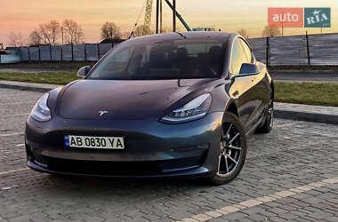 Седан Tesla Model 3 2019 в Виннице