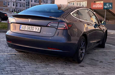 Седан Tesla Model 3 2019 в Вінниці