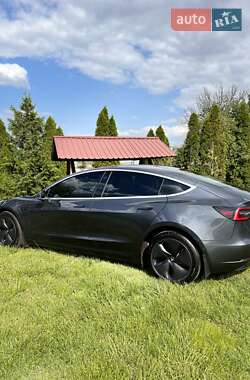 Седан Tesla Model 3 2018 в 