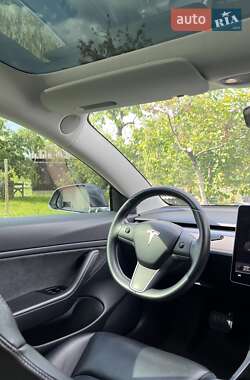 Седан Tesla Model 3 2018 в 