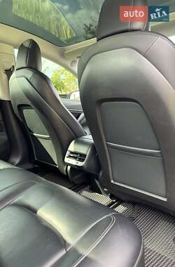 Седан Tesla Model 3 2018 в 