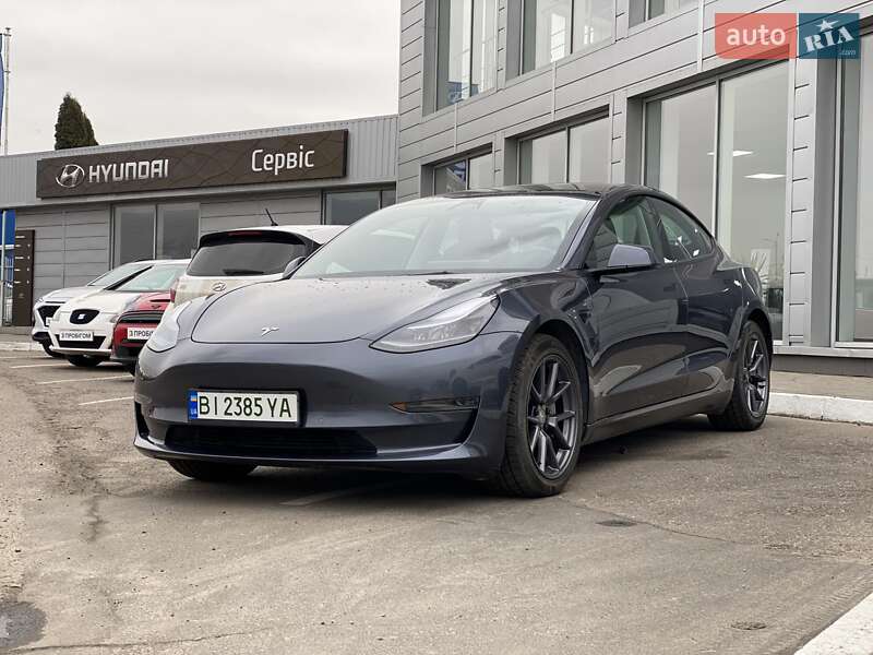 Tesla Model 3 2022
