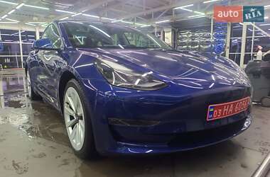 Седан Tesla Model 3 2022 в Луцьку