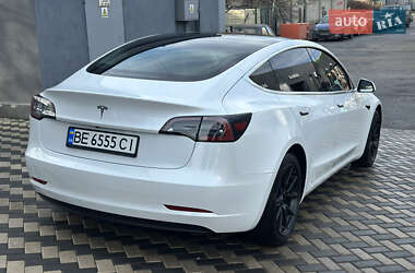 Седан Tesla Model 3 2020 в 