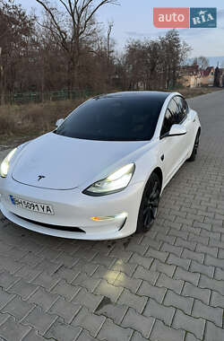 Седан Tesla Model 3 2019 в Чорноморську