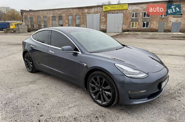 Седан Tesla Model 3 2019 в 