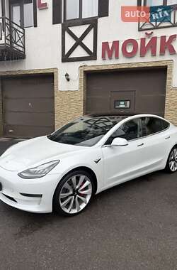 Седан Tesla Model 3 2018 в Харькове