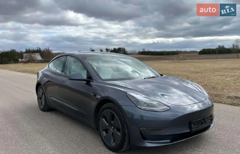 Tesla Model 3