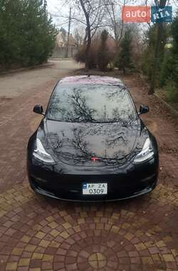 Седан Tesla Model 3 2018 в Запорожье
